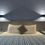 Vitruvio 3* ميلان